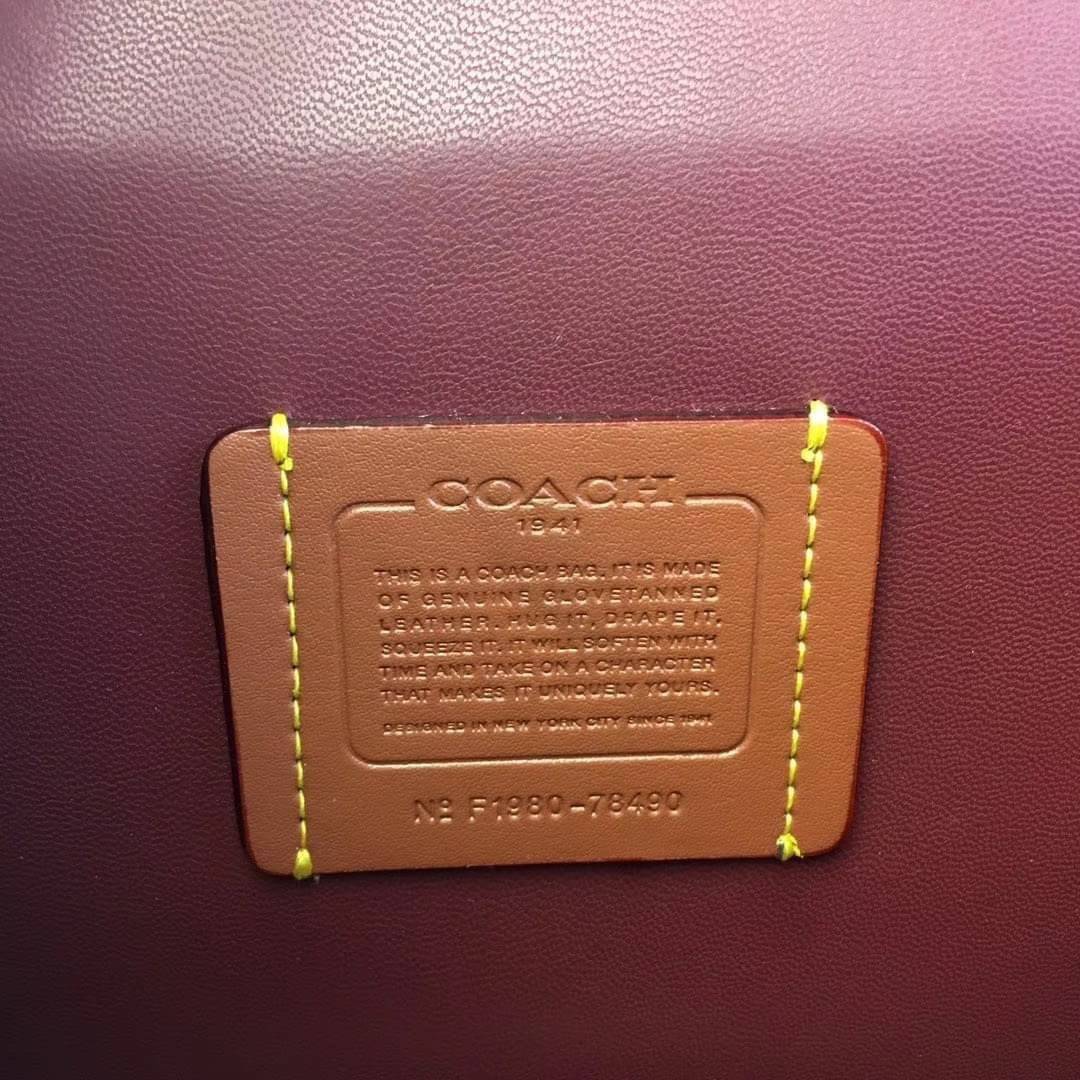 COACH Troupe Crossbody In Signature Canvas 2สี พร้อมส่งที่ไทยราคาสุดคุ้ม