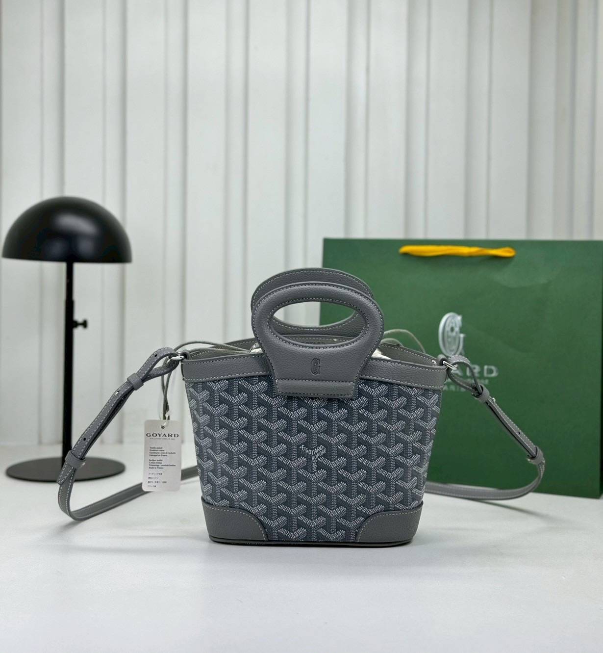 ORI หนังแท้ | Goyard Beluga Mini Bag กระเป๋าสะพายทรงบัคเก็ต พร้อมหูจับในตัว สะดวกใช้งาน ด้านในเป็นผ้าดีไซน์ผูก เพิ่มความน่ารักน่าใช้ สวยมากค่ะ