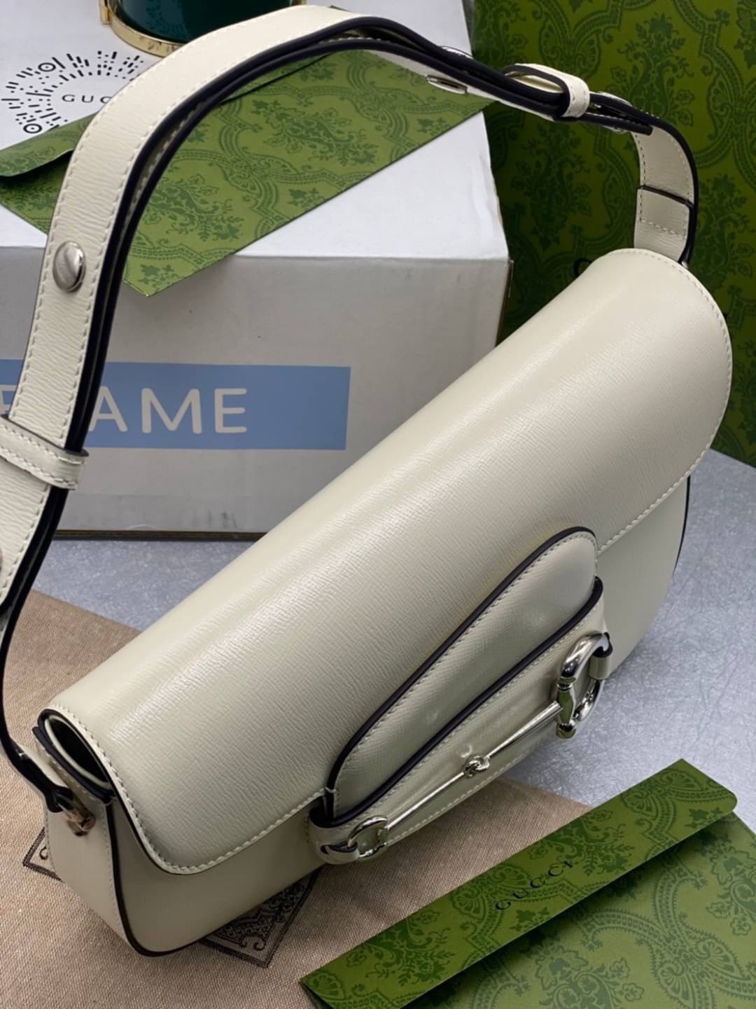 GUCCI HORSEBIT 1955 SMALL SHOULDER BAG กระเป๋าสะพายถือหรือสะพายไหล่ แคนวาสสวยอย่างดี เกรดท็อปออริจินอล 1:1 เกรดดีสุด สลับแท้