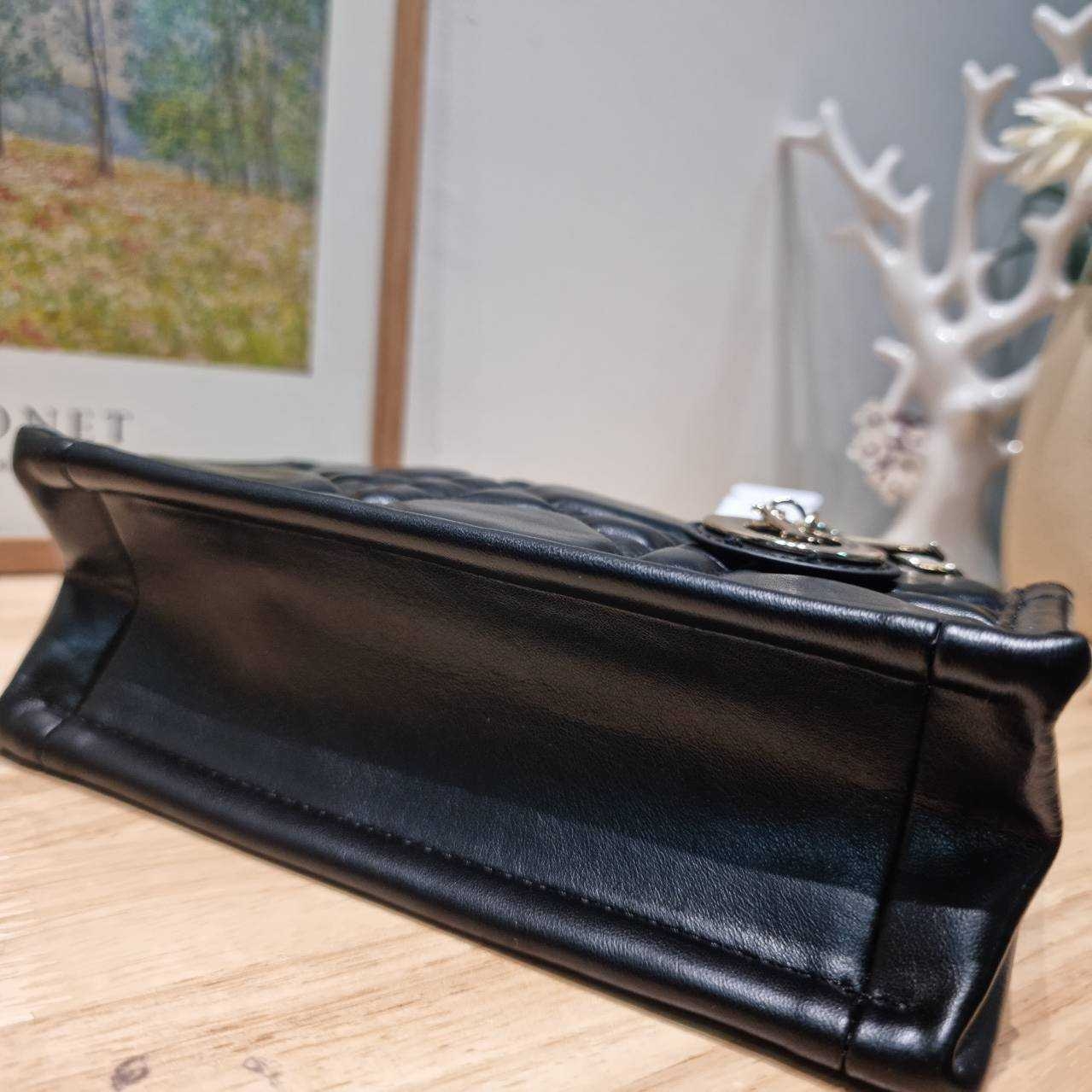 Dior mini book tote macro cannage bag กระเป๋าทรงโท้ทสุดฮิต ไซส์มินิ ดีไซน์ใหม่ หนังสวย พกพาไปไหนก็ได้ คล่องตัวและแมตช์ง่ายสุดๆ