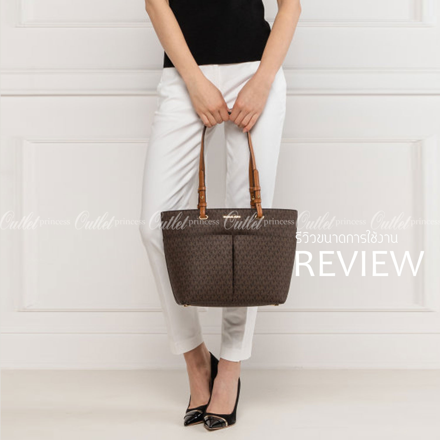 MICHAEL KORS TOTE BAG กระเป๋าสะพายไหล่ทรง Tote ใบใหญ่กำลังดีหนัง Saffiano สวยหรูอยู่ทรง ด้านหน้าประดับโลโก้สีทองสวย และมีช่องใส่2 ช่อง พร้อมอะไหล่ห้อยแบรนด์ ภายในมี 2 ช่องหลัก 1 ช่องซิปกลาง และช่องเล็ก ใส่ของจุกจิก กว้างและจุ ใส่ ipad เอกสาร A4 กระเป๋าสตา