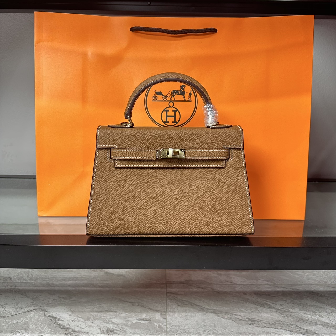ORI หนังแท้ | Hermes Mini Kelly Pochette 20cm จิ๋วแต่แจ๋ว ราคาพุ่งยิ่งกว่าทอง พร้อมสายสปอร์ต กระเป๋าสะพายที่สุดแห่งหรูหราลัคชู นิยามของความสง่างามเหนือกาลเวลา