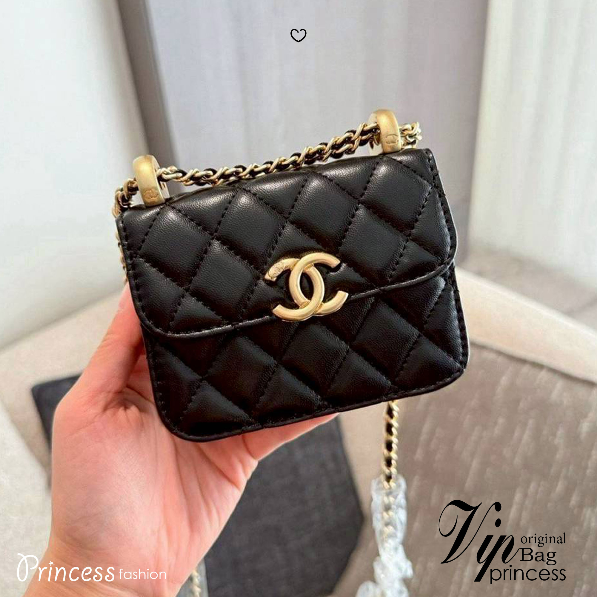CHANEL 21A Mini Flap Coin Purse with chain กระเป๋าสะพายไซส์มินิน่ารักและสุดลัคชู หรูหราเกินเรื่อง โทนสีดำคลาสสิก โดดเด่นด้วยโลโก้สีทอง ดูแพงสุดๆ
