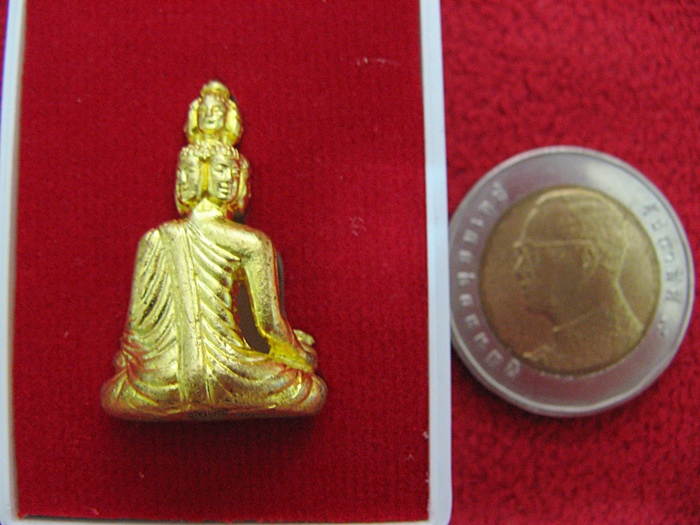 พระเก้าหน้ามหาเศรษฐีนวโกฏิ รุ่นสมปรารถนามหาเศรษฐี วัดนาคกลาง กล่องเดิมพร้อมใบคาถาค่ะ