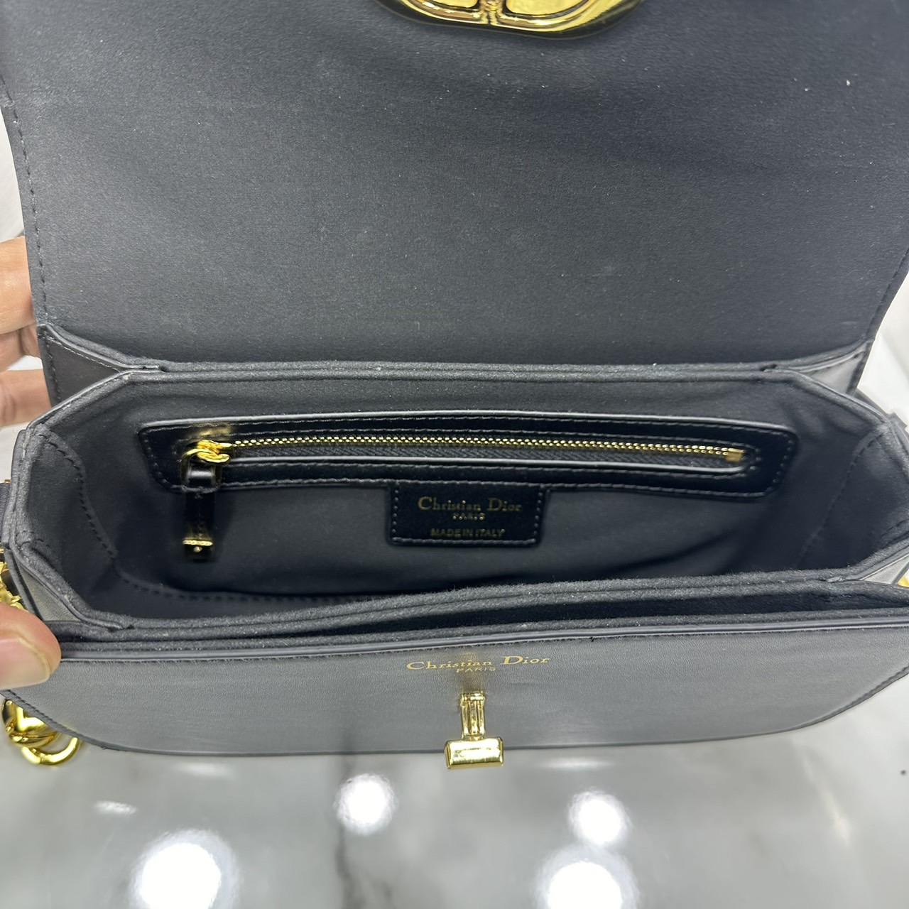 DIOR 30 Montaigne Avenue Bag Box Leather Bag กระเป๋าสะพายรูปดีไซน์สุดคลาสสิกและสง่างาม หรูหราตามเอกลักษณ์แบรนด์ เกรดท็อปไฮเอน 1:1 ใช้งานต่างประเทศได้