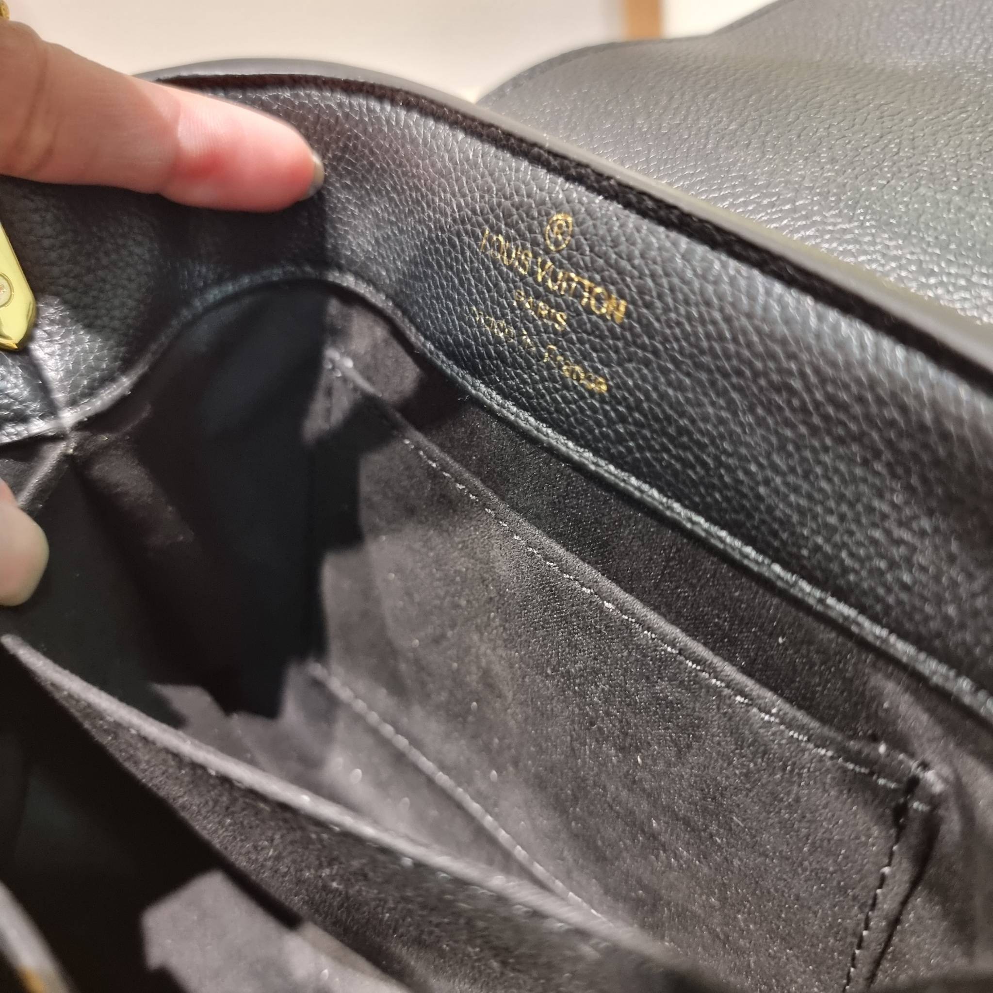 LV capucines mini top handle ที่สุดของความสวยในราคาเบาๆ กระเป๋าถือสุดหรู ดีไซน์ทรงคลาสสิค ที่รอบนี้มาในไซส์มินิ ดีงามม้ากกกก!!