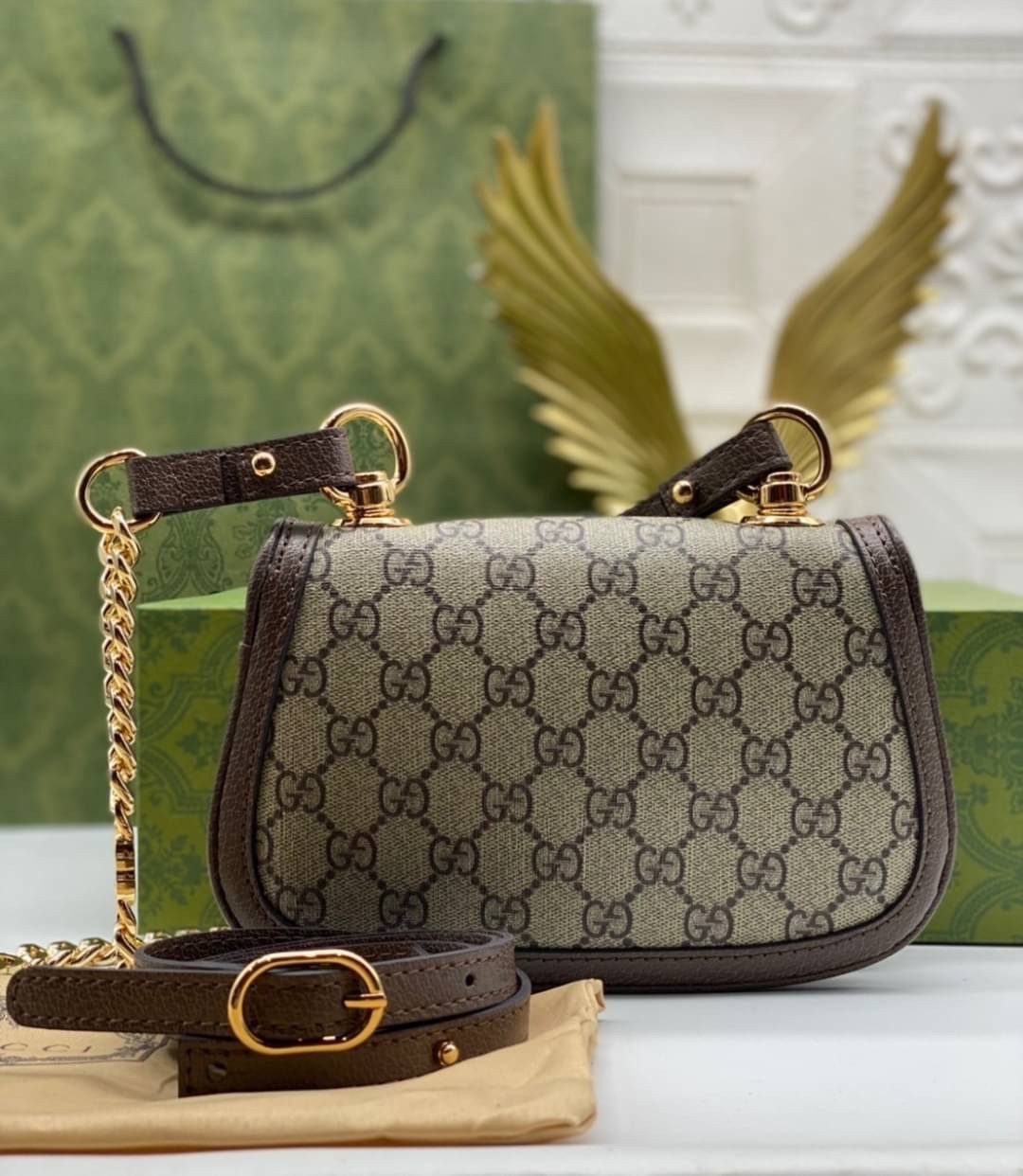 GUCCI Blondie mini shoulder bag / Gucci pouch เกรดออริจินอล ภาพสินค้าถ่ายจากงานขายจริง ใช้งานต่างประเทศได้ Interlocking G ในรูปแบบเรขาคณิต ฮาร์ดแวร์โทนสีทองช่วยเพิ่มความวินเทจให้กับสไตล์