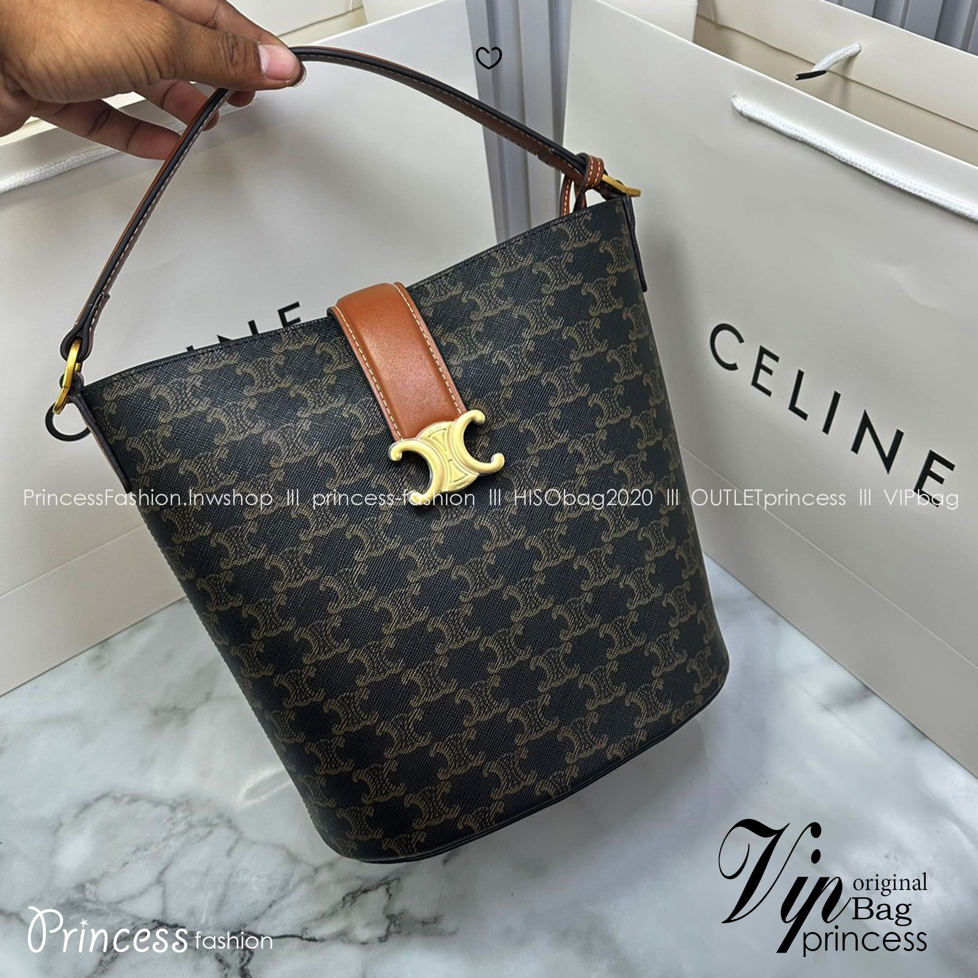 CELINE MEDIUM LOUISE BAG in Triomphe Canvas กระเป๋าสะพายทรงบัคเก็ต กระเป๋าถือพร้อมฆูจับและสายสะพายข้าง งานแคนวาสแท้พิมพ์ลายโลโก้สวยคมชัด เรียบหรู