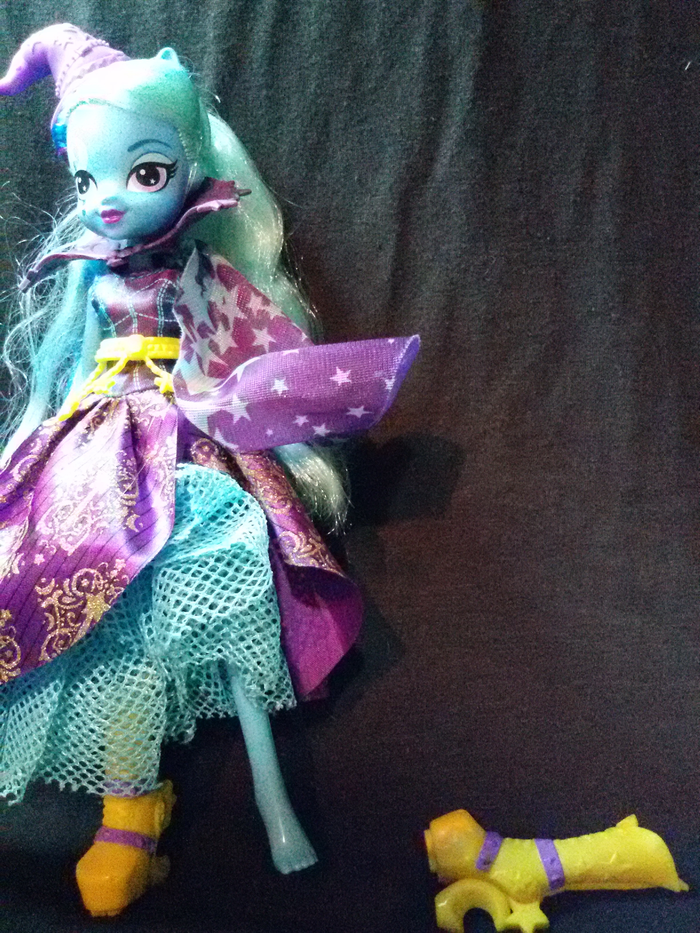 My Little Pony Equestria Girls Trixie Lulamoon Doll ตุ๊กตามายลิตเติ้ลโพนี่แท้มือสอง