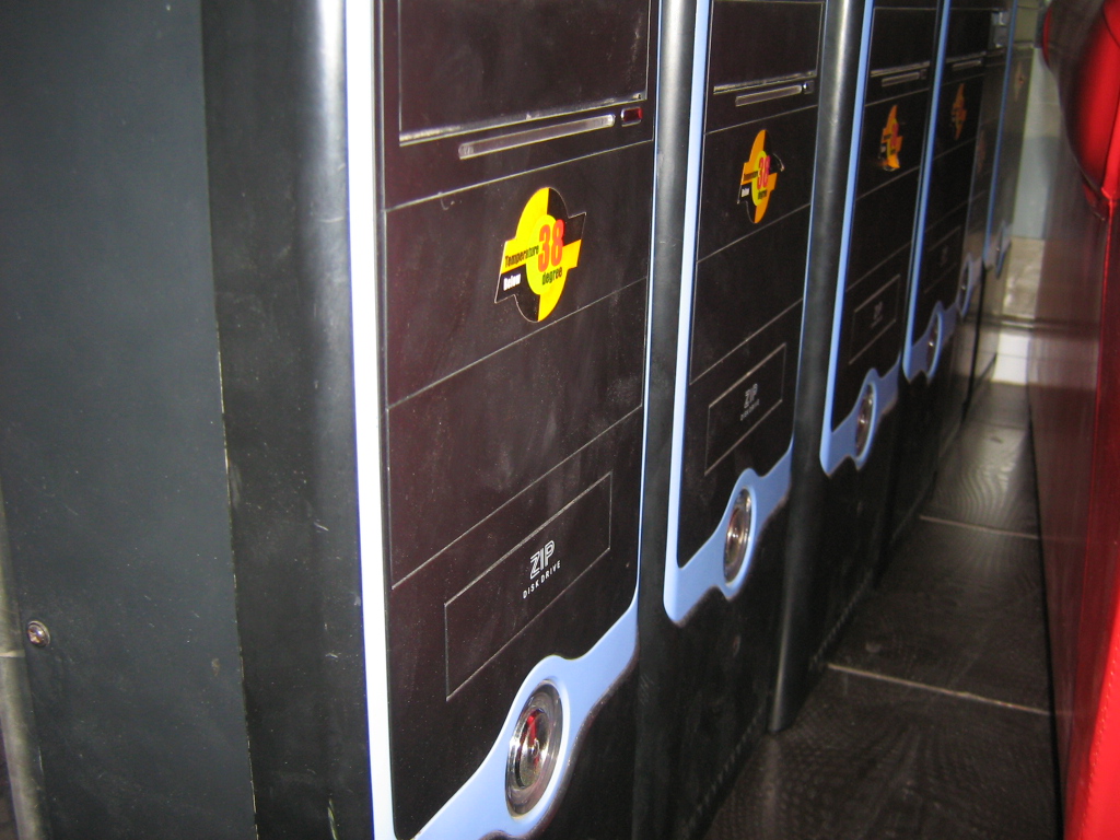 เครื่องคอมพิวเตอร์มือสอง