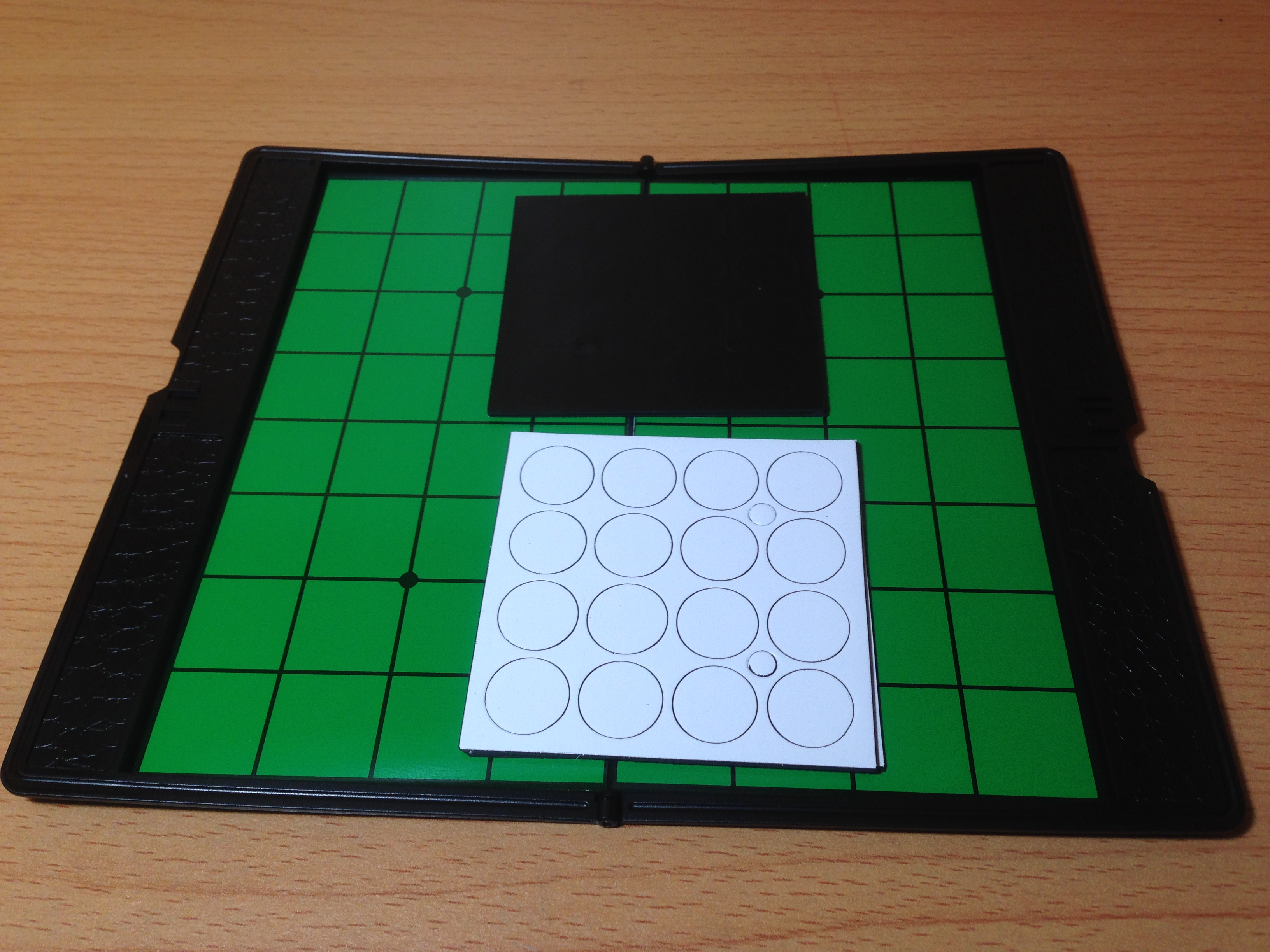 โอเทลโล่กระดานแม่เหล็กขนาดเล็กแบบพกพา