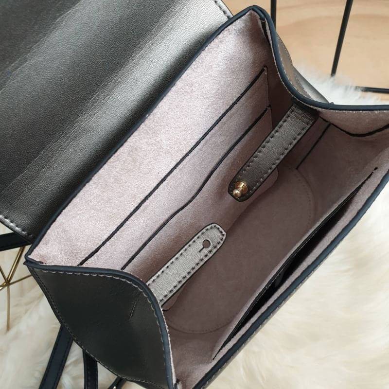 ทรงน่ารักมาก กระเป๋าเป้สะพายข้างได้ สี Glitter ✨ Limited รับ (summer) **KEEPBAG_Allma กระเป๋าเป้ใบใหม่เอาใจสาวทุกสไตล์เลยค่ะ 🌈🌈Summer นี้ ใครกำลังมองหากระเป๋าเป้ใบเล็ก เหมาะกับทุกๆวัน ใช้งานง่าย ใส่ของครบใบนี้แนะนำเลยค่า น้ำหนักเบา 