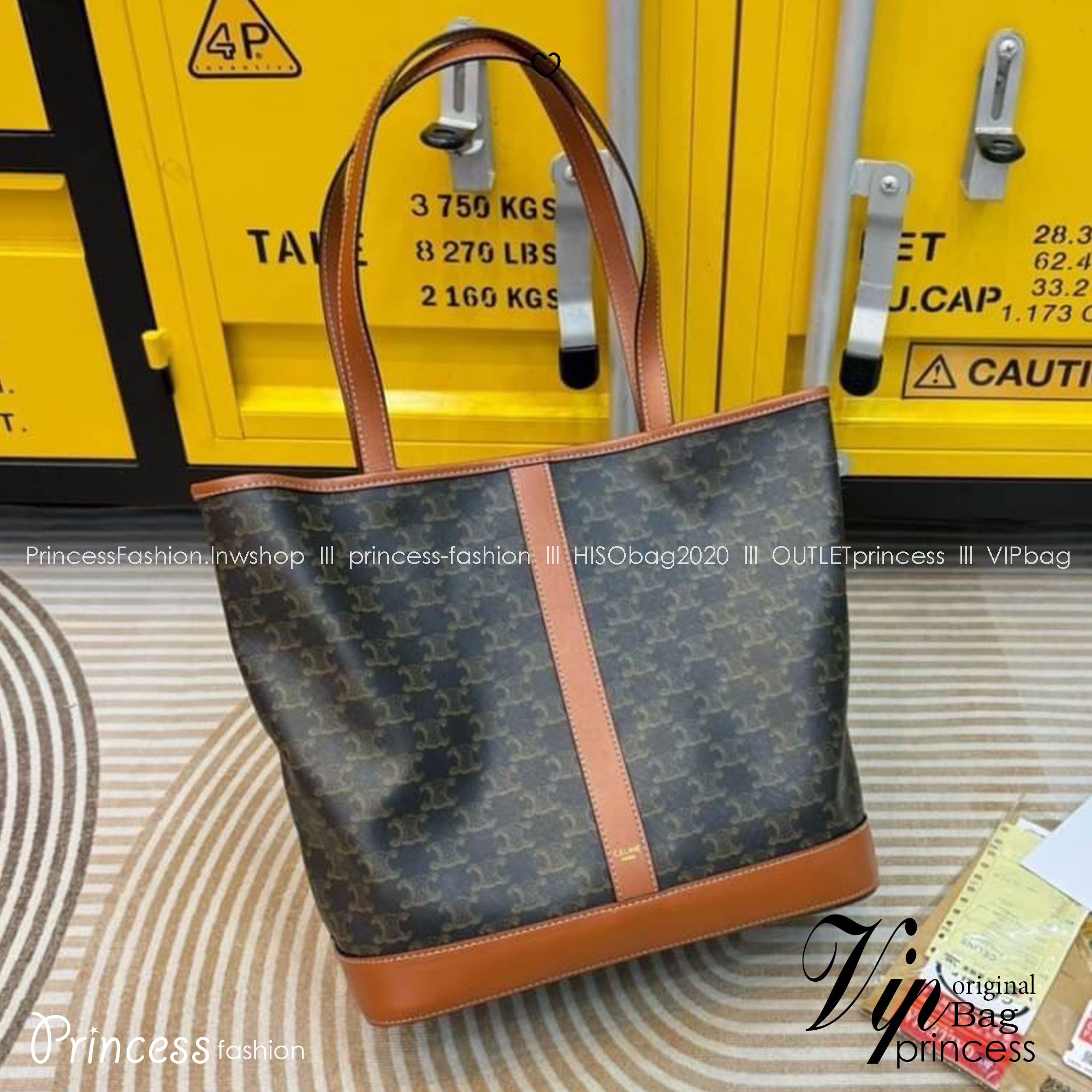 CELINE medium cabas in triomphe canvas / Celine Tote Shopping Bag กระเป๋าสะพายทรงโท้ทใบใหญ่ รุ่นยอดนิยม งานสวยหรูคลาสสิคไม่มีเอ้าท์ ภายในโล่งกว้างและจุมาก