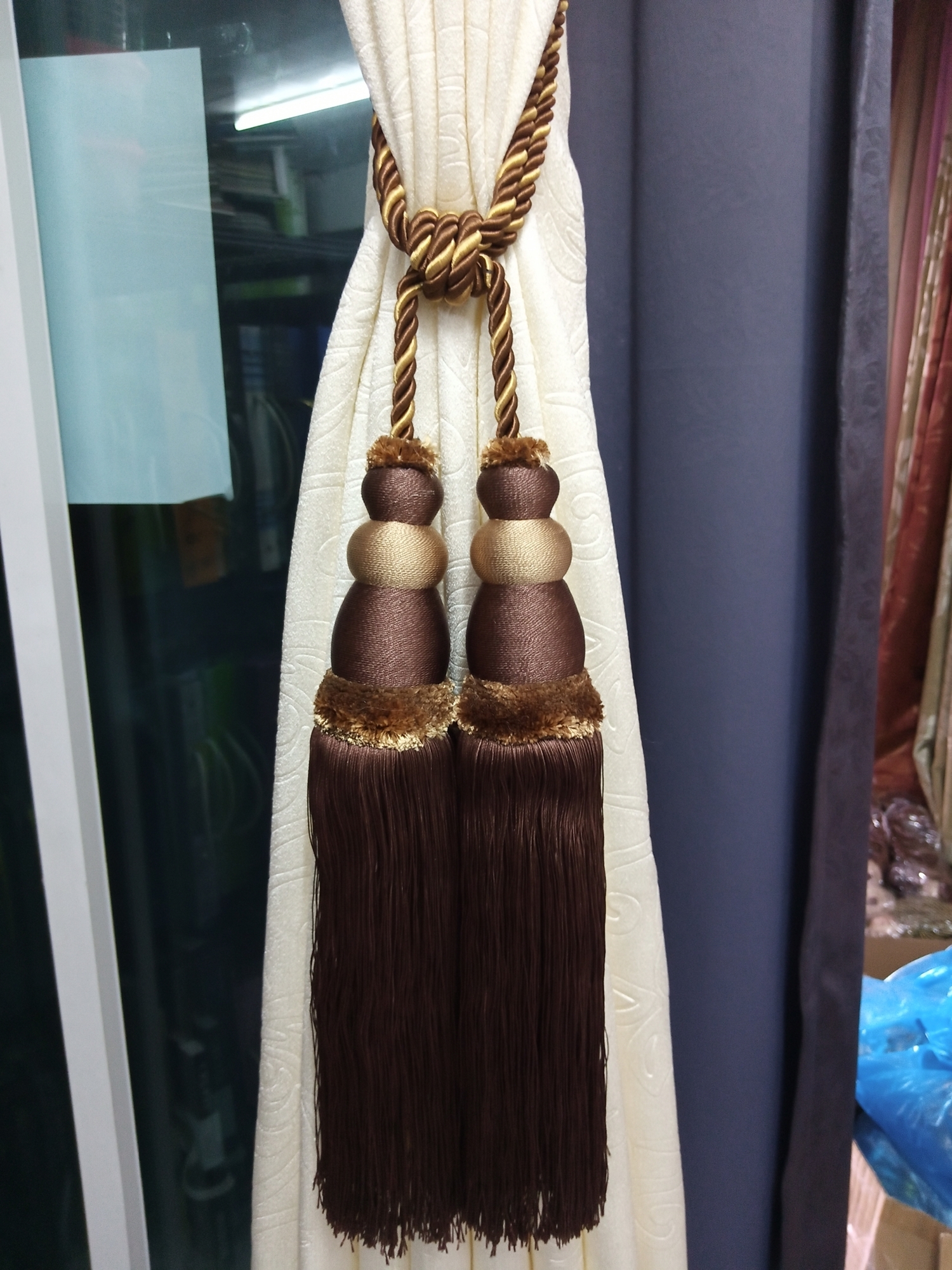 สายรวบผ้าม่าน ขนาดใหญ่ รุ่นชีต้า(CHEETAH) สีน้ำตาล (ราคาต่อชิ้น)