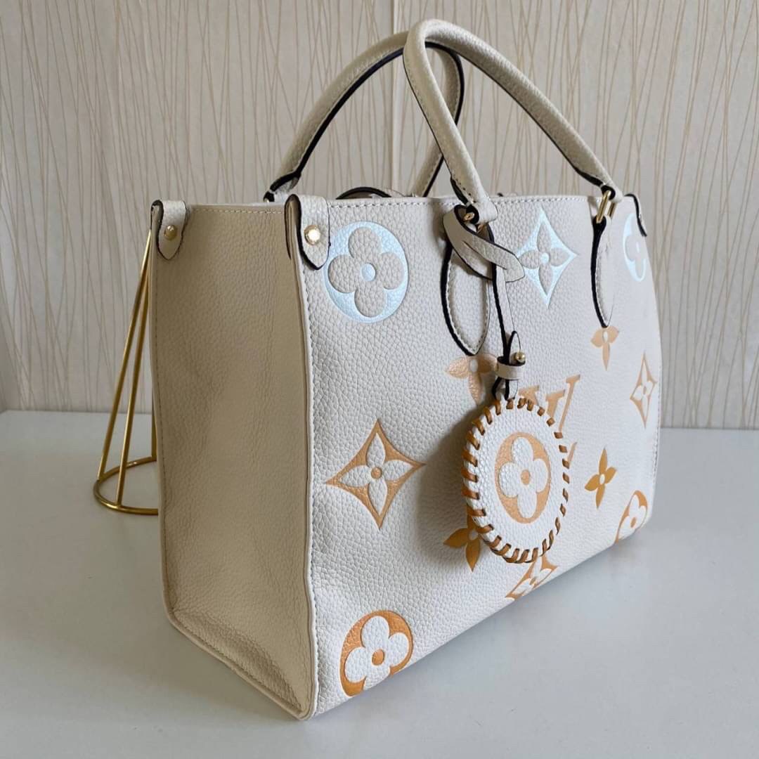 พรีเมี่ยมกิ๊ฟแท้ 100% 】พร้อมส่งที่ไทย!! ที่นี่ที่เดียว Louis Vuitton Shopping Bag Pastel Collection งานหนังแท้ทั้งใบ สีพาสเทลสวยละมุนมากค่ะ มีจำนวนจำกัดนะคะ