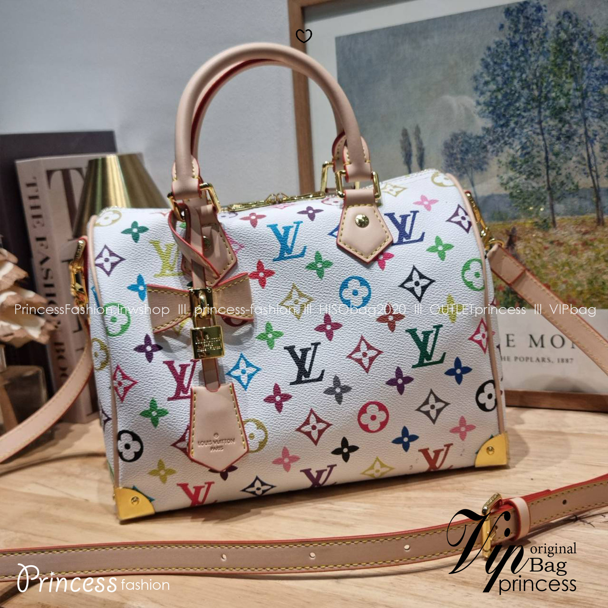 LV x TM speedy bandouliere 25 bag กระเป๋าทรงหมอน รุ่นท็อปฮิต กับดีไซน์ใหม่ต้อนรับฤดูร้อน โดดเด่นด้วยการตกแต่งลายพิมพ์ไม่เกร่อ โทนสีสดใสสะดุดตา มาพร้อมพวงหนังห้อยและมีกุญแจล็อค