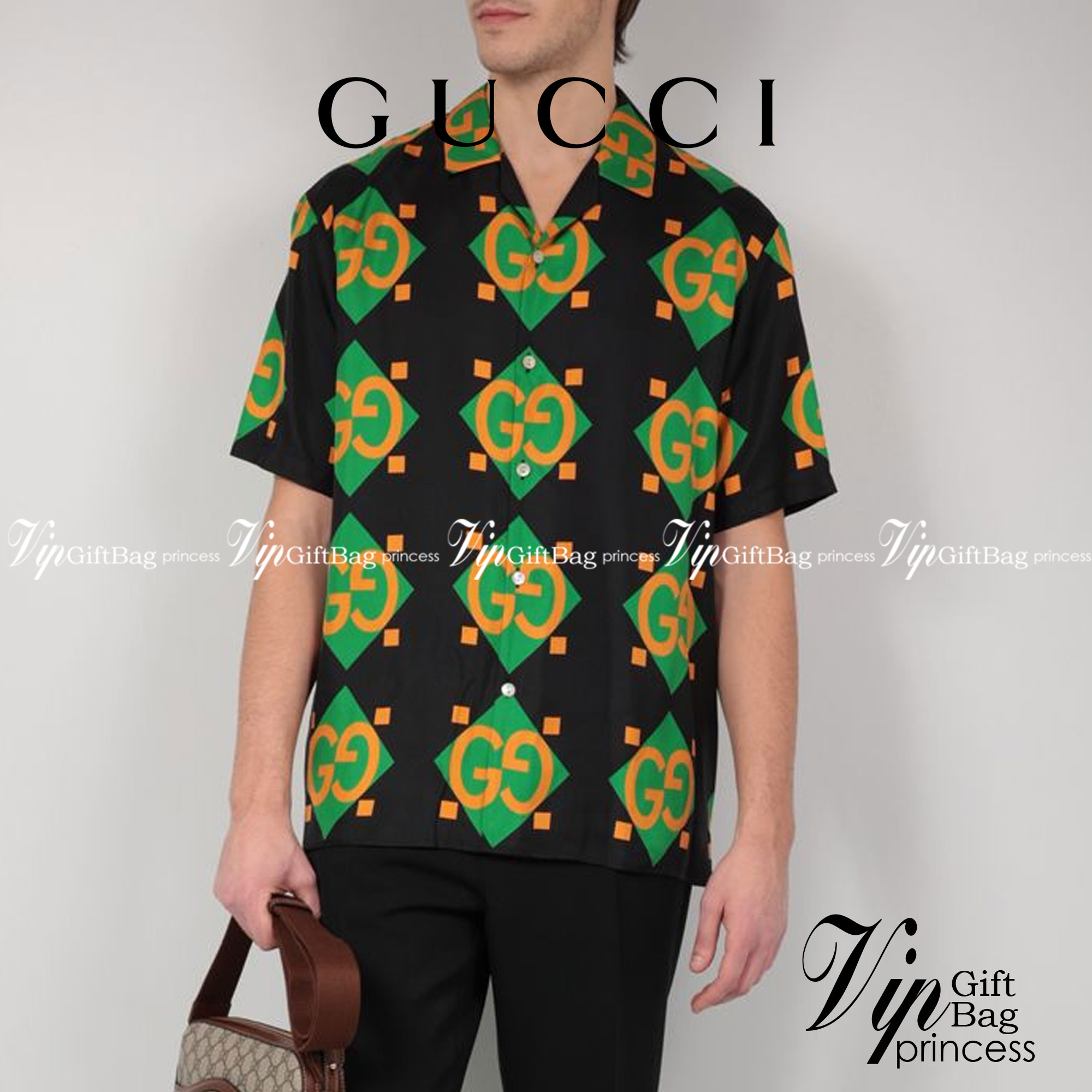 Gucci Geometric print bowling shirt / Gucci Men's Shirts / Gucci Shirts งานเกรดออริจินอล พิมพ์ลายคมชัด มีป้ายแท็กที่คอเสื้อทุกตัว พร้อมส่งที่ไทย ภาพสินค้าถ่ายจากงานขายจริง ใช้งานต่างประเทศได้
