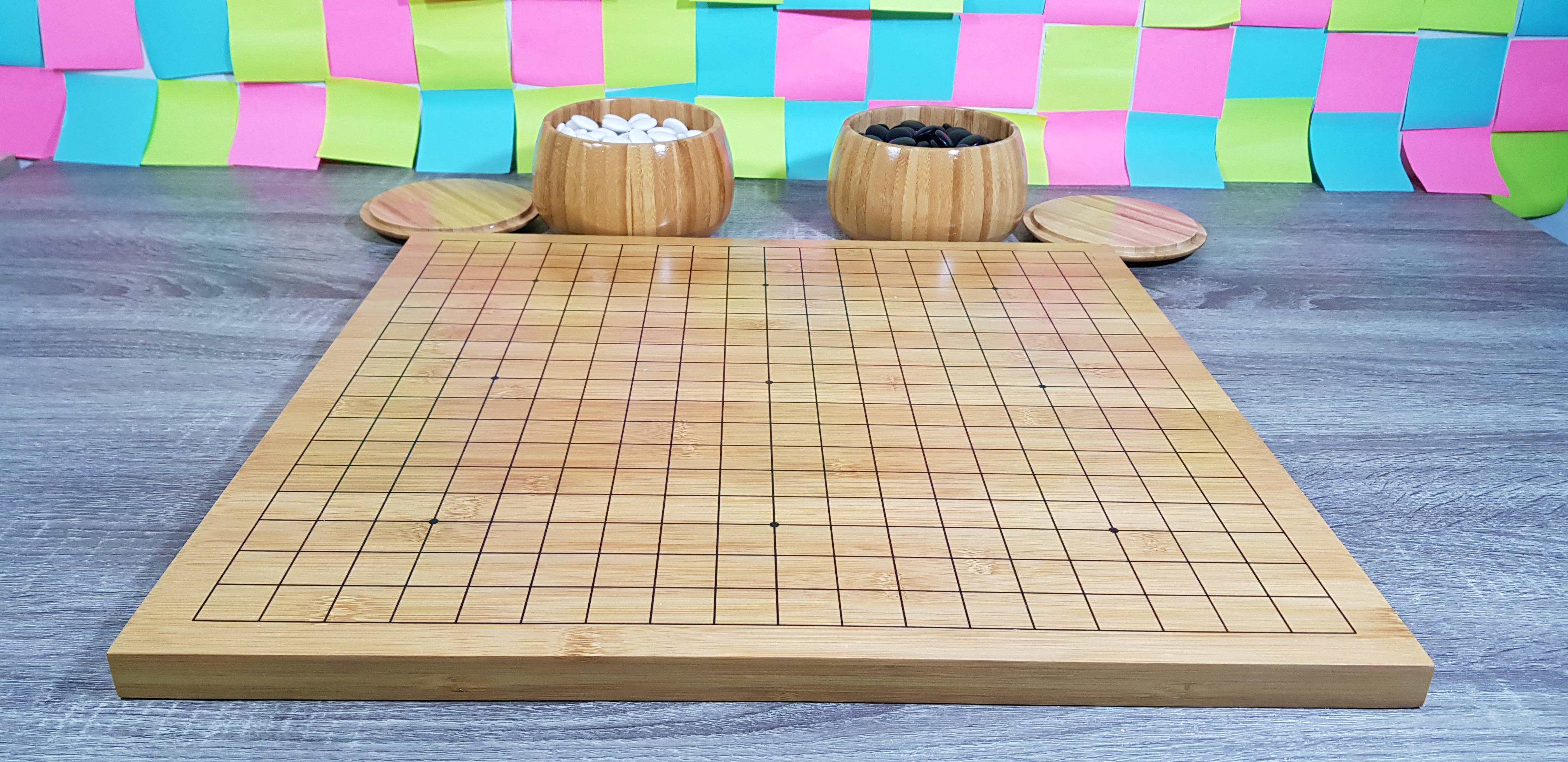 ชุดกระดานหมากล้อมไม้หนา2ซม.กระดาน19เส้นพร้อมโถไม้Torreyaและเม็ดหมากพลาสติกนูนสองด้านทรงกลม