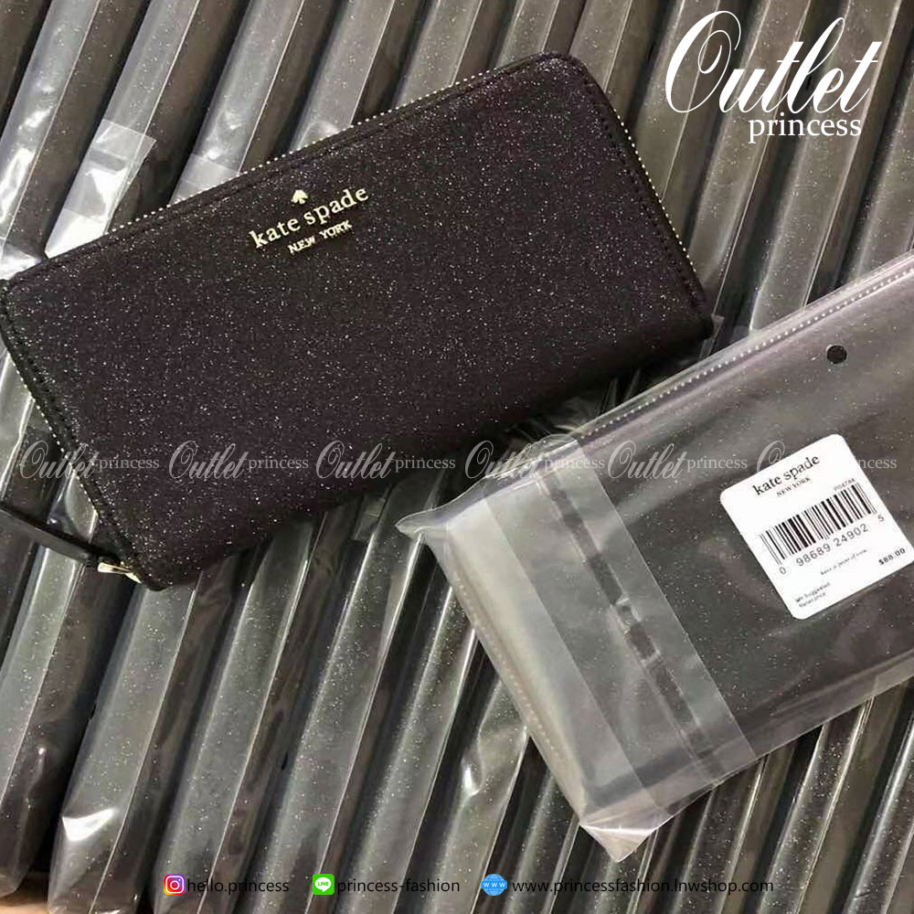 KATE SPADE JOELEY LONG WALLET กระเป๋าสตางค์ใบยาวรุ่นใหม่ล่าสุดหนัง Saffiano สไตล์ PRADA สวยน่าใช้ตัวเนื้อกระเป๋าตกแต่งด้วยกลิทเตอร์ทั้งใบ สวยหรู ภายในมีช่องซิป1ช่อง และช่องใส่บัตรหลายช่อง ใส่เหรียญ บัตรได้เยอะ ตัวจริงสวยน่าใช้มากค่ะ
