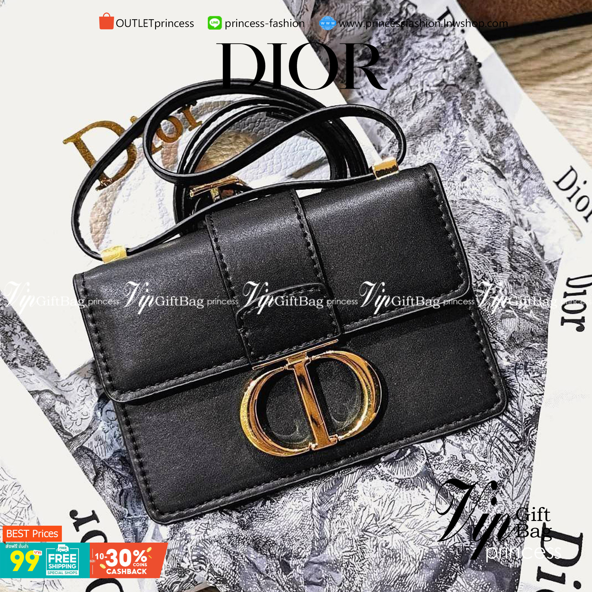 CHRISTIAN DIOR MINI BAG VIP GIFT WITH PURCHASE (GWP) พรีเมี่ยมกิ้ฟ Limited Edition จาก DIOR DUTYFREE COUNTER วัสดุหนังแท้ Calfskin ทรงสี่เหลี่ยมหนังเรียบสวยหรูอยู่ทรงเปิดปิดด้วยฝาปิดโลโก้แบรนด์อะไหล่ทองด้านหลังมีช่องใส่ของ ภายในโล่งมีโลโก้สามารถใส่มือถือข