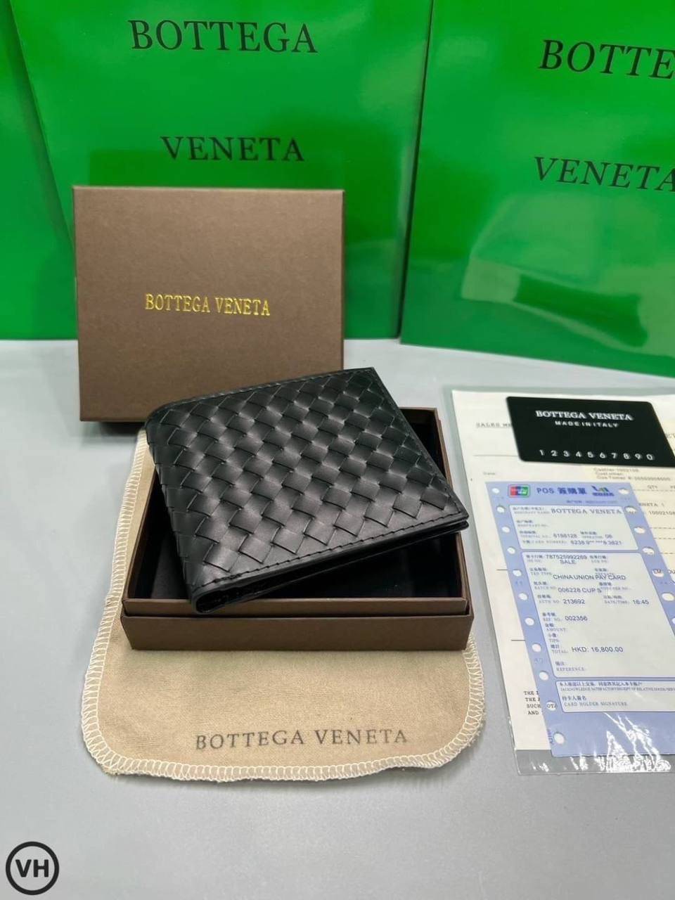 ORI หนังแท้ | Bottega Veneta® Men's Intrecciato Piccolo Bi-Fold Wallet / Bottega Wallet กระเป๋าสตางค์ใบสั้น กระเป๋าสตางค์สานผู้ชาย