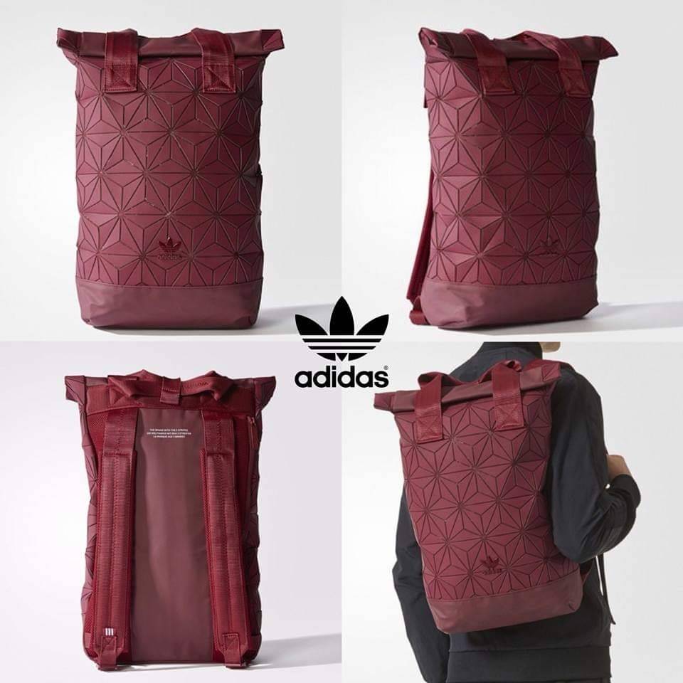 PRICE : 1490.- | Free ems 😊 ของแท้ 100% 👍🏻 *มีถุงซิปล็อคแบรนด์* Adidas 3D Roll Top Backpack กระเป๋าเป้ Unisex ดีไซน์สุดฮิตสไตล์ ISSEY MIYAKE ใช้ได้ทั้งชายและหญิง เปิดปิดแบบ Roll Top ด้านหน้ามีโลโก้ ด้านหลังมี1ช่องซิป หัวซิปตีแบรนด์