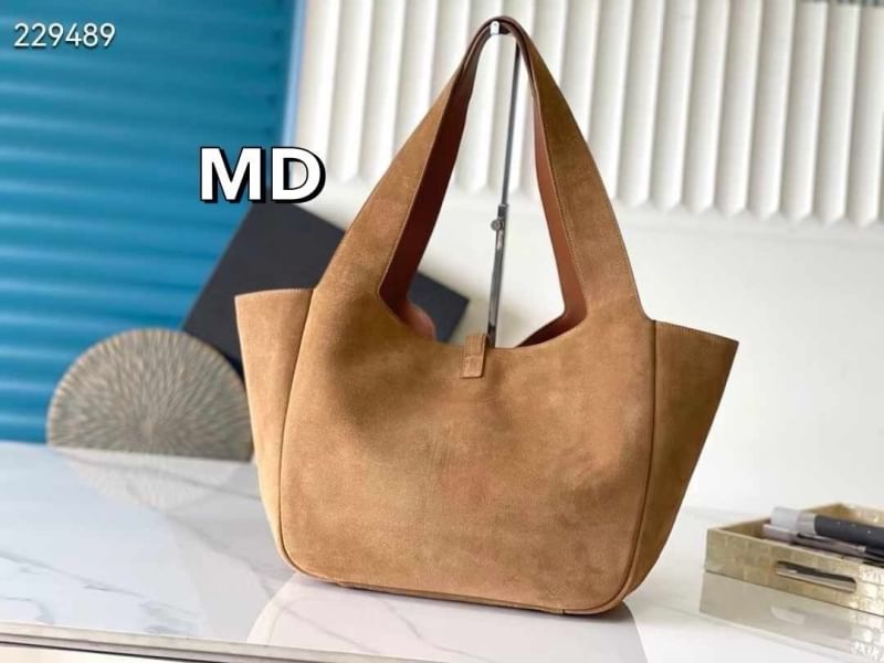 YSL Le 5 À 7 Bea suede tote bag กระเป๋าทรงโท้ทงานหนังกลับ สวยเด่นเป็นเอกลักษณ์มาก ดีไซน์เรียบแต่มากมีอยู่จริง สวยดูแพง ที่ไม่มีตอนนี้คือพลาด