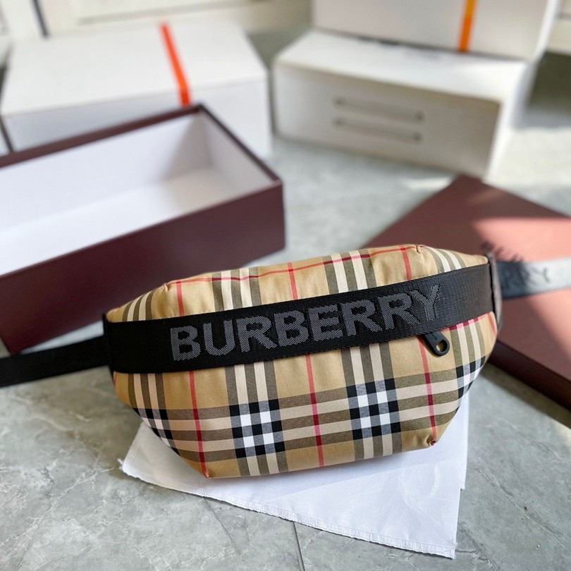 Burberry Vintage Check Sonny Belt Bag / BURBERRY FRAGRANCES BELT BAG กระเป๋าคาดเอว คาดอกแบบ UNISEX ใช้ได้ทุกเพศ ลายวินเทจตามแบบฉบับของแบรนด์