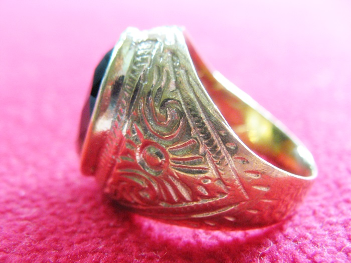 สินค้าหมดค่ะ แหวนพลอยมรกตเนื้อทองเหลือง(ราศีพฤษภ)แบบใหญ่ค่ะ