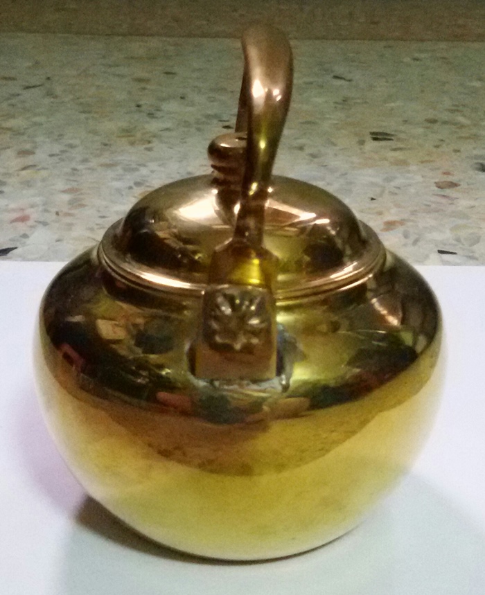 สินค้าหมดค่ะ กาน้ำชาทองเหลืองแท้ค่ะ