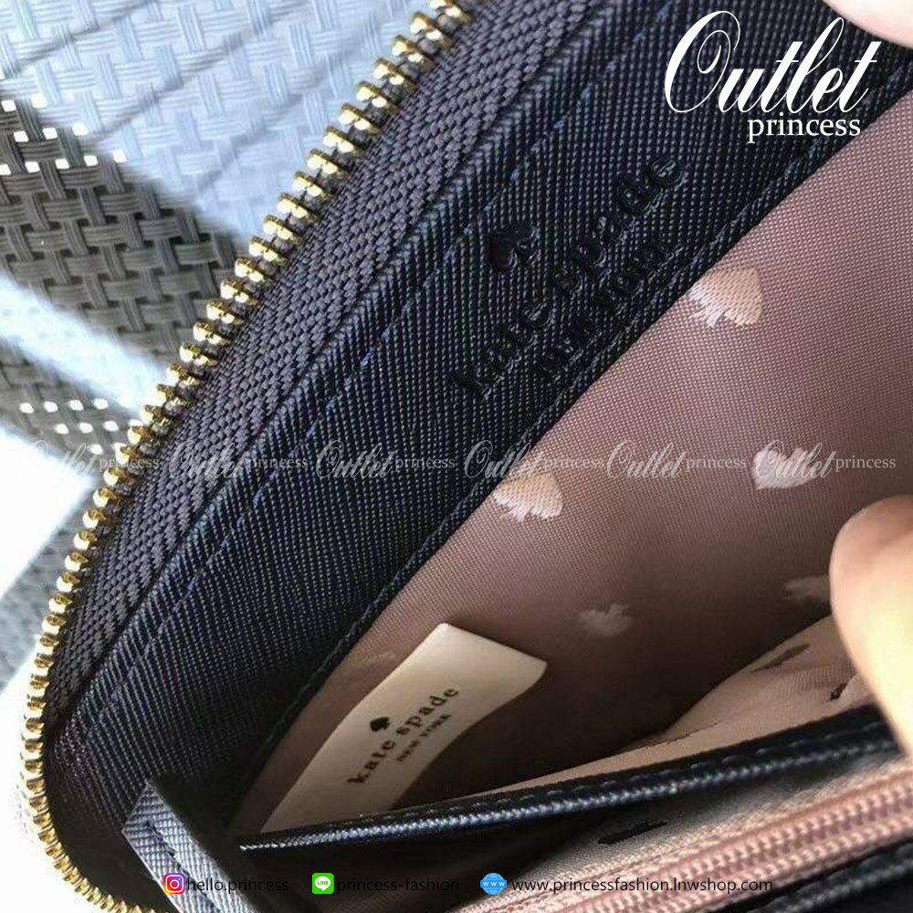 KATE SPADE JOELEY LONG WALLET กระเป๋าสตางค์ใบยาวรุ่นใหม่ล่าสุดหนัง Saffiano สไตล์ PRADA สวยน่าใช้ตัวเนื้อกระเป๋าตกแต่งด้วยกลิทเตอร์ทั้งใบ สวยหรู ภายในมีช่องซิป1ช่อง และช่องใส่บัตรหลายช่อง ใส่เหรียญ บัตรได้เยอะ ตัวจริงสวยน่าใช้มากค่ะ