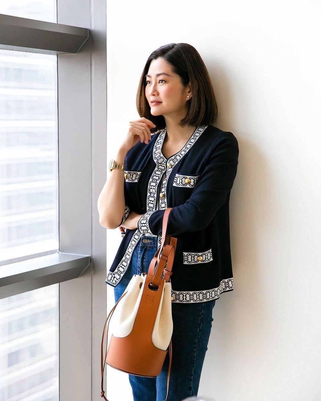 พรีเมี่ยมกิ๊ฟแท้ 100% 】LOEWE CROSSBODY BUCKET BAG GIFT WITH PURCHASE (GWP) กระเป๋าถือหรือสะพายพรีเมี่ยมกิ๊ฟ Limited Edition จาก LOEWE PERFUME DUTYFREE COUNTER