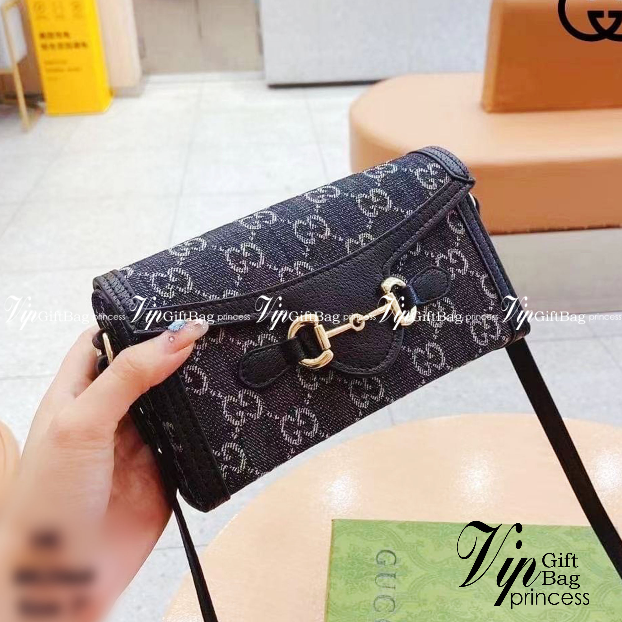 Gucci Horsebit 1955 Mini Bag / Gucci Mini Crossbody Bag / Gucci Phone Bag กระเป๋าสะพายข้าง/สะพายไหล่ สวยเก๋ น่ารัก คุณภาพดี สวยตรงปก ราคาสุดคุ้ม