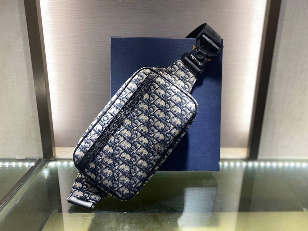 หนังแท้ DIOR BEIGN AND OBLIQUE JACQUARD WAIST BAG / DIOR Belt Bag พร้อมส่งที่ไทย งานหนังแท้และผ้าแจ็คการ์ดออริจินอล ภาพสินค้าถ่ายจากงานขายจริง ใช้งานต่างประเทศได้