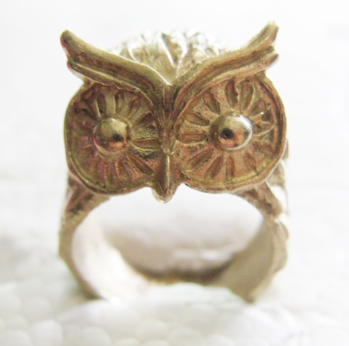 สินค้าเลิกผลิตค่ะ แหวนนกฮูกเนื้อทองขาวค่ะ