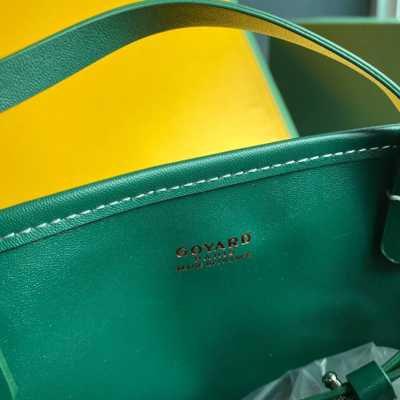 ori GOYARD saint louis mini tote reversible bag / GOYARD ANJOU TOTE MINI กระเป๋าทรงโท้ตมินิ ใช้ได้สองด้านเป็นหนังแท้เกรดดีทั้งใบ ทำให้การใช้งานได้ทนทานกว่า พิมพ์ลายคมชัด ขนาดกำลังน่ารัก ภายในโล่งกว้าง ใส่ของได้เยอะพอสมควรเลยค่ะ ดีไซน์ทรงสวยน่าใช้ แค่ถ