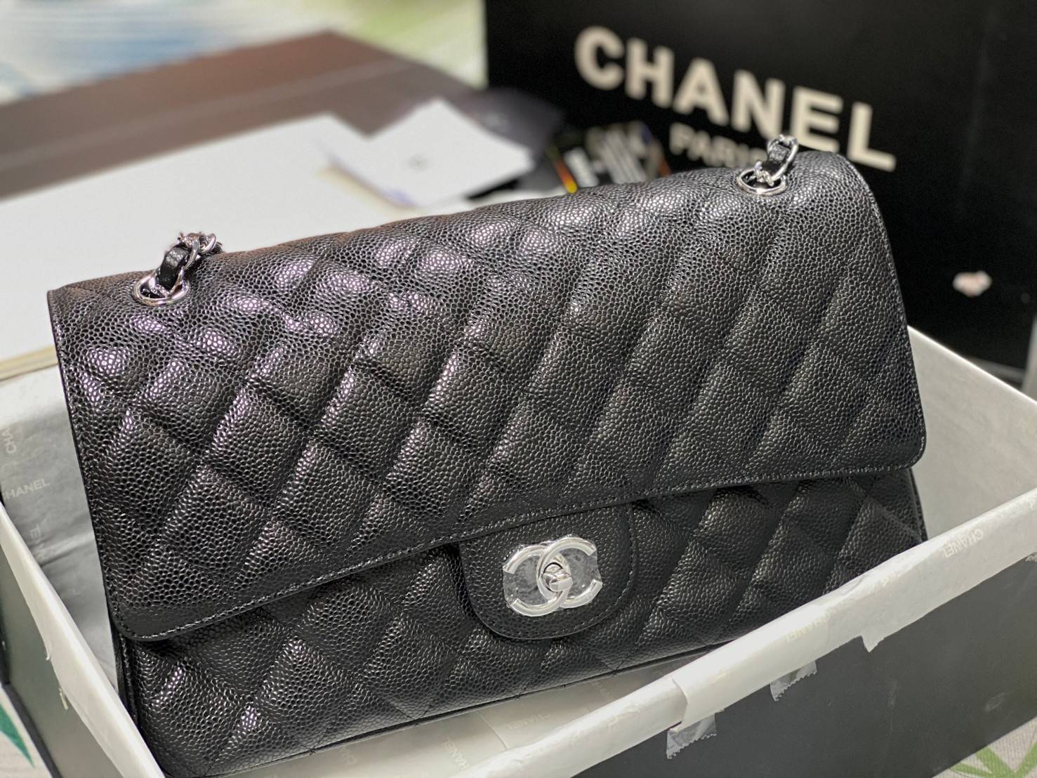 CHANEL LARGE CLASSIC JUMBO HANDBAG 30cm พร้อมส่งที่ไทย Lambskin & Grained Calfskin