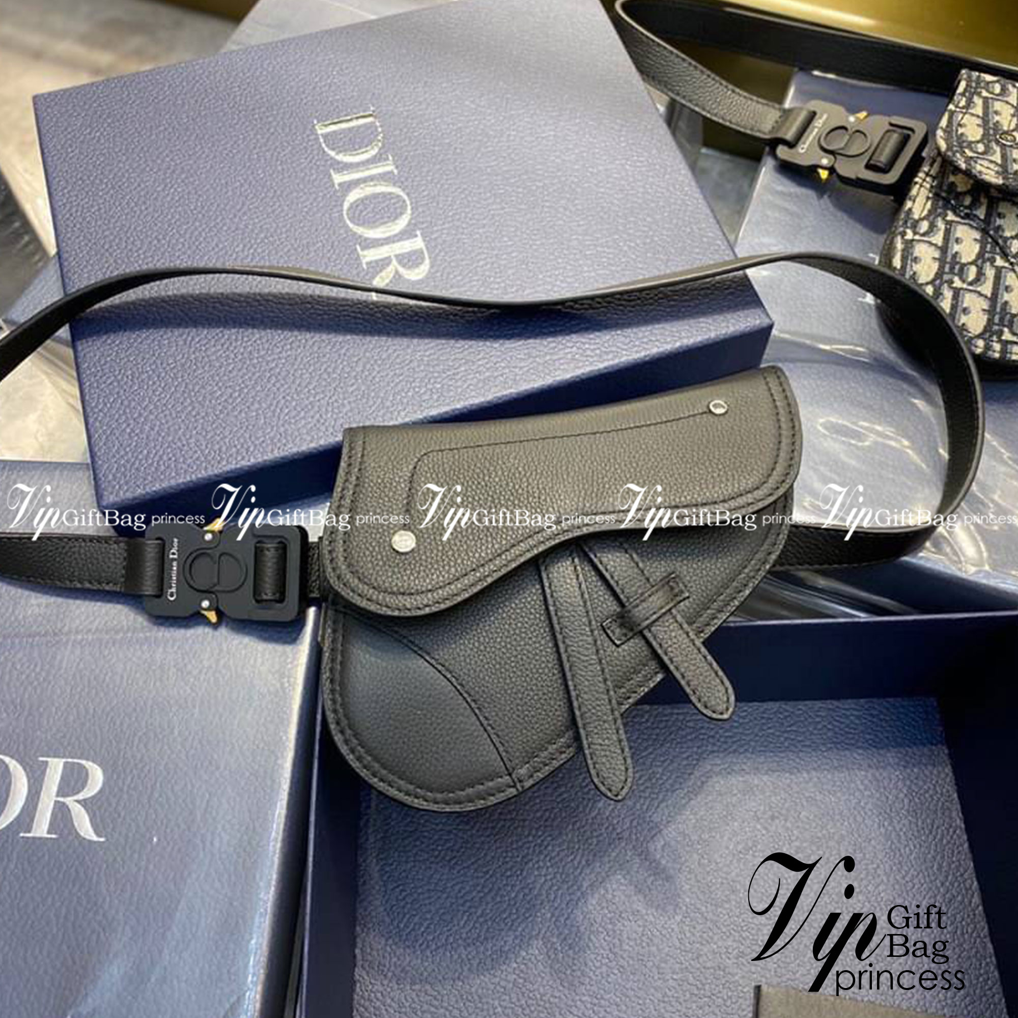 DIOR SADDLE BAG Black Grained Calfskin / DIOR BUCKLE BELT BAG เกรดเทพออริจินอล หนังแท้ ภาพถ่ายจากสินค้าจริง ใช้งานต่างประเทศได้