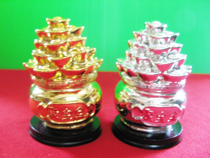 สินค้าหมดค่ะ โถก้อนเงินก้อนทอง เงินทองไหลมาเทมาค่ะ