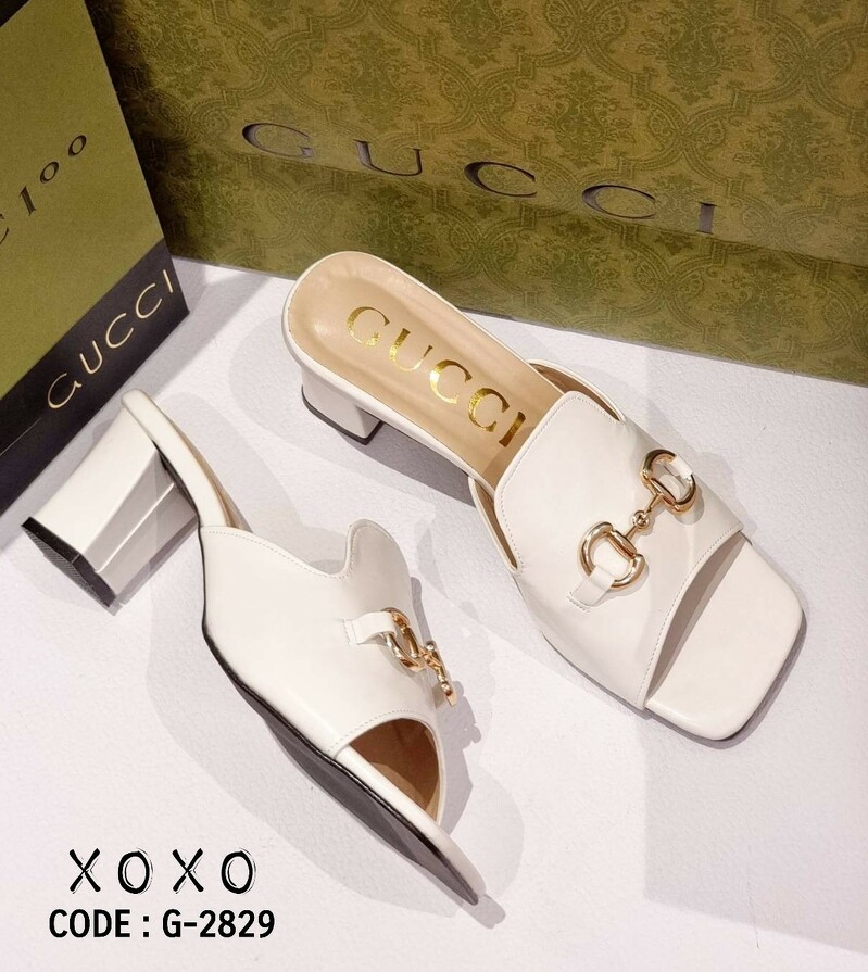 Gucci Mid Heel รองเท้าส้นกลาง 3 นิ้ว งานสวม สวย เก๋ วัสดุหนัง PU ทรงเปิด ด้านบนติดอะไหล่สีทอง ส้นแท่ง ยื่น เดิน ใช้งานง่าย น้ำหนักเบา แมทส์ชุดง่าย