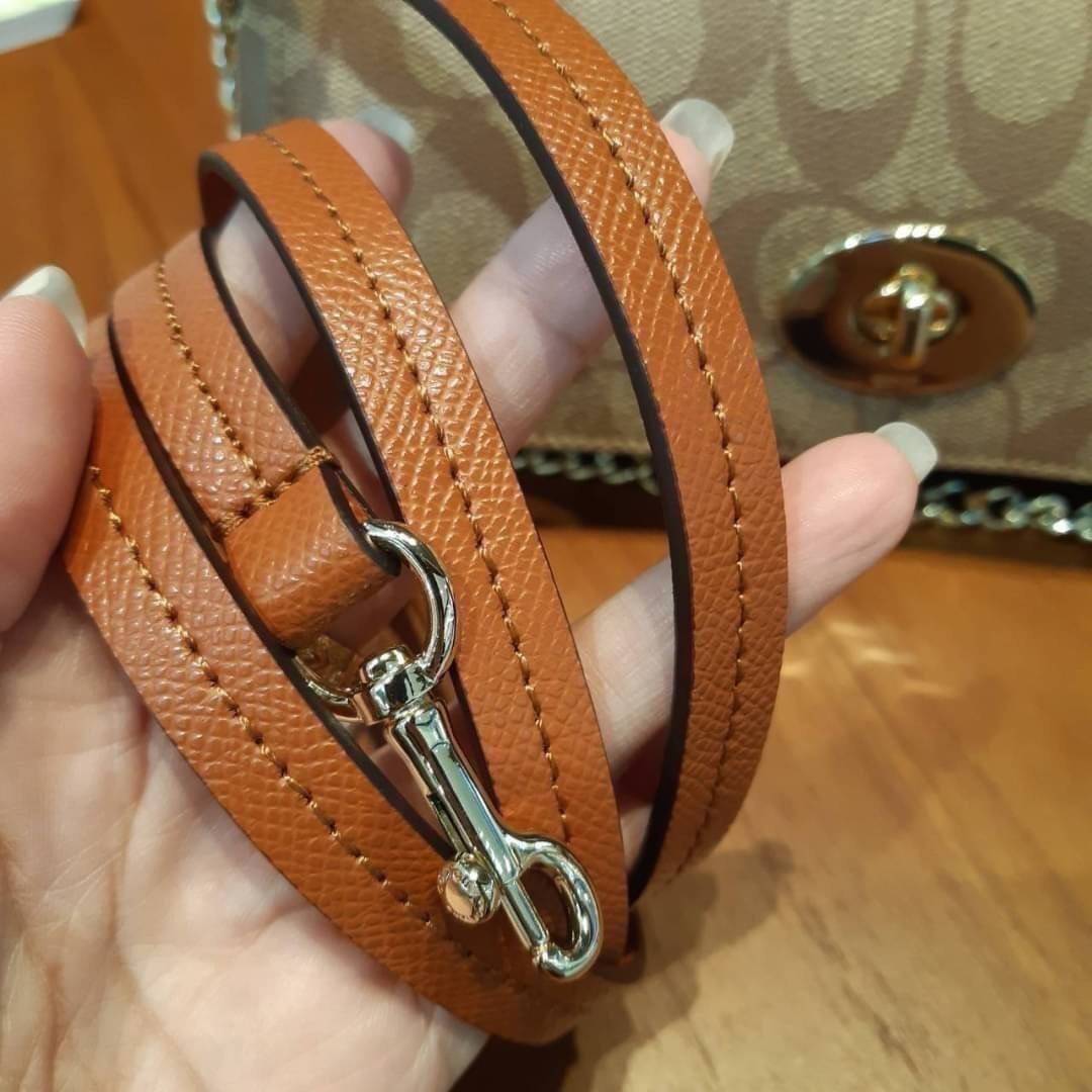 COACH F34615 MINI RUBY CROSSBODY IN SIGNATURE CANVAS ไอเท็มหายาก!! Best seller!! ยกให้น้องเลย!! 👍🎊👍💥 กระเป๋าสะพายข้างรูบี้ ทรงกะทัดรัด ไซส์กำลังดี ดีไซน์เรียบหรูในความเป็นเอกลักษณ์โค้ช ใช้งานง่าย สะดวก วัสดุหนังแคนวาสเคลือบ