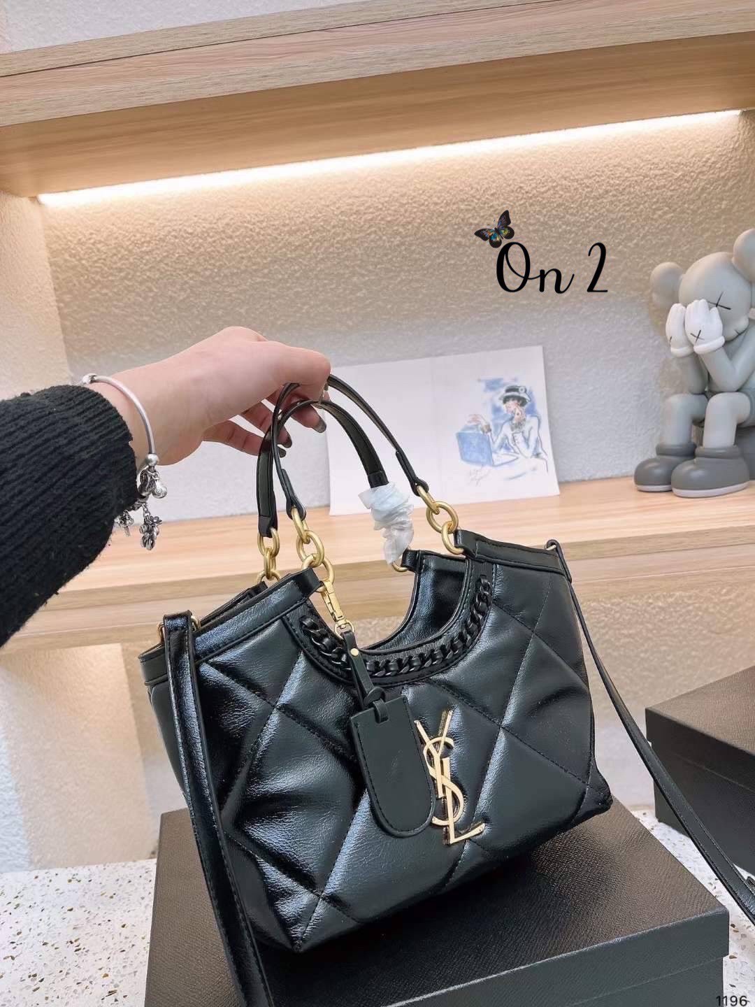 YSL Shopping Tote Handbag & Crossbody Bag 10" ใหม่รับ summer กระเป๋าสะพายทรงโท้ท งานหนังสวยเต็มใบ จุของได้แบบจุกๆ ดีไซน์คลาสสิค ใช้งานได้ง่ายด้วยหูจับและสายสะพาย