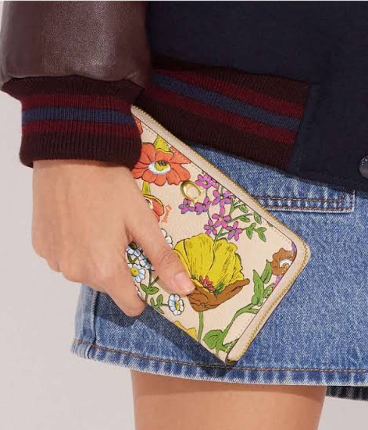 COACH LONG ZIP AROUND WALLET WITH FLORAL PRINT CJ373 / CR930 กระเป๋าสตางค์ใบยาวลายดอกไม้สดใส เกรดท็อปออริ เกรดดีสุด สลับแท้ 1:1 ใช้ต่างประเทศได้