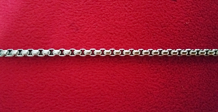 สินค้าหมดค่ะ สร้อยคอสแตนเลสลายผ่าหวายแบบยาว ความยาวทั้งเส้น 25 นิ้ว(ใส่พระ1องค์)ค่ะ