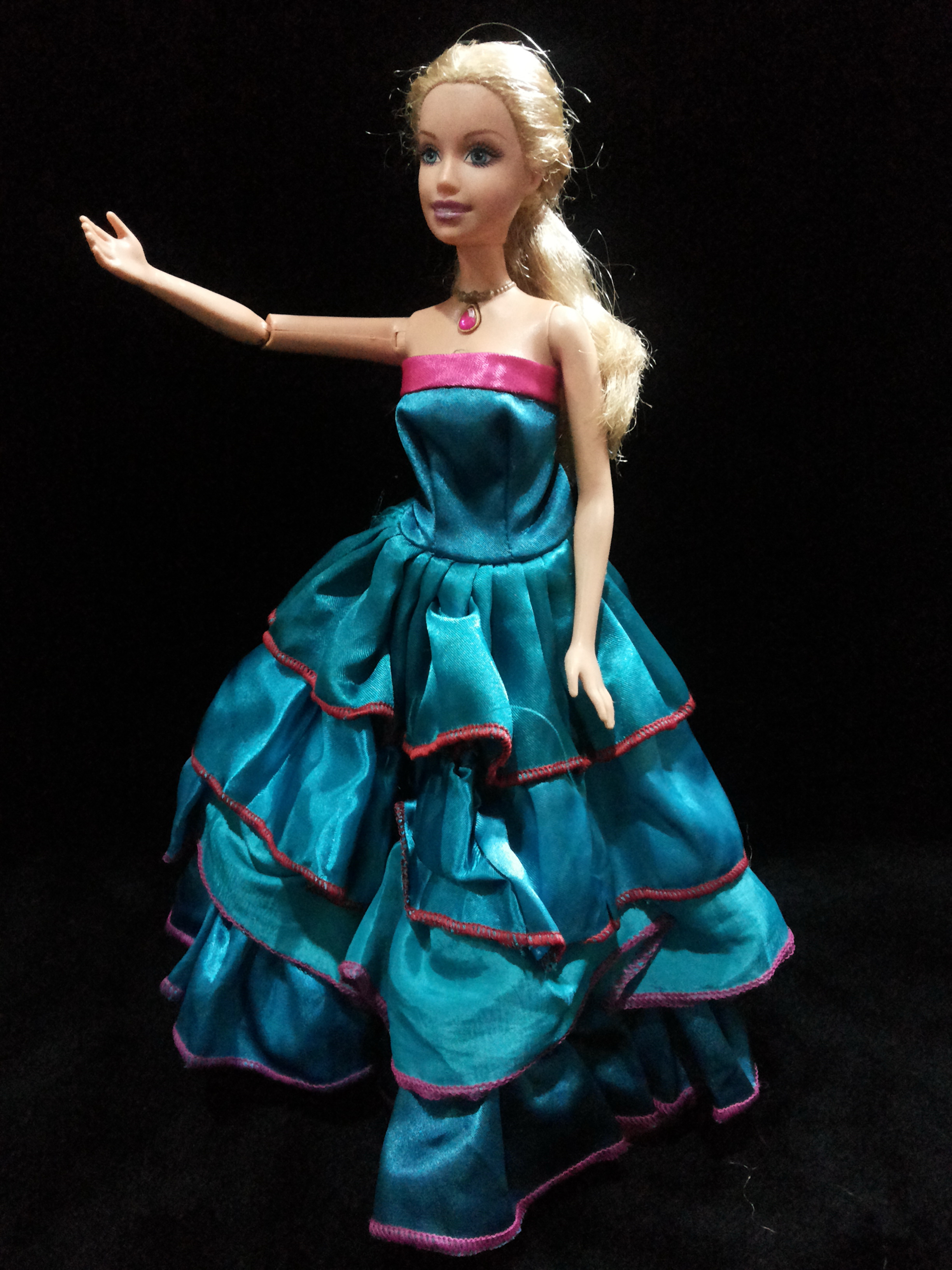 Barbie in The Island Princess_Princess Rosella ตุ๊กตาบาร์บี้แท้มือสอง