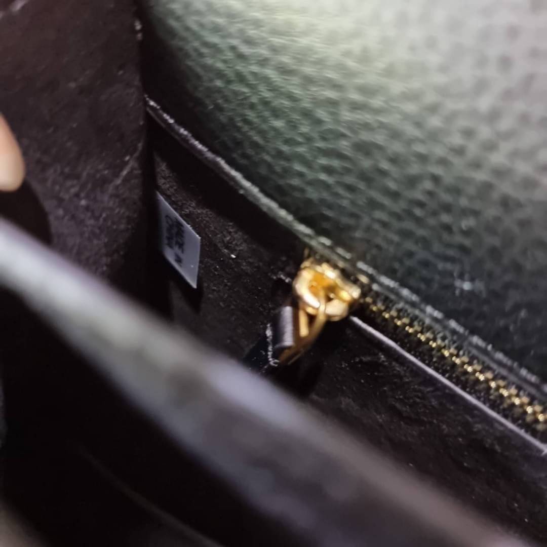 TORY BURCH MILLER SHOULDER BAG รุ่นยอดนิยม รุ่นหายาก รุ่นที่สาวๆตามหา ใบนี้เลย!! สวยหรู ผู้ดีทุกสี กระเป๋าสะพายไหล่ ดีไซน์อยู่ทรง คลาสสิคแฝงความหรูด้วยโลโก้สีทองอร่ามโดดเด่น