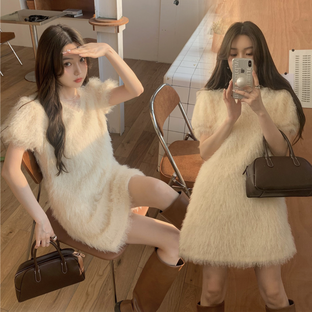 พร้อมส่ง 🩰🫖 Fluffy dress ชุดเดรสแขนสั้นขนปุยสีครีมน่ารัก (IN38256)