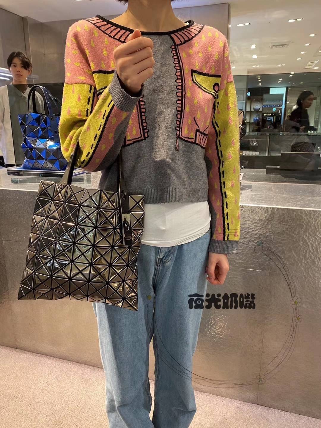 พรีเมี่ยมกิ๊ฟแท้ 100% 】ISSEY MIYAKE BAOBAO PLATINUM COLLR [GRAY]