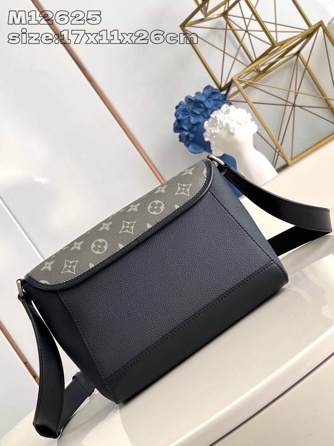VVIP หนังแท้ เกรดดีสุด 1:1 | LV Pulse Messenger กระเป๋าทรงแมสเซ็นเจอร์รุ่นใหม่ล่าสุดจากแบรนด์ หนังลายเกรนผสมแคนวาสโมโนแกรม