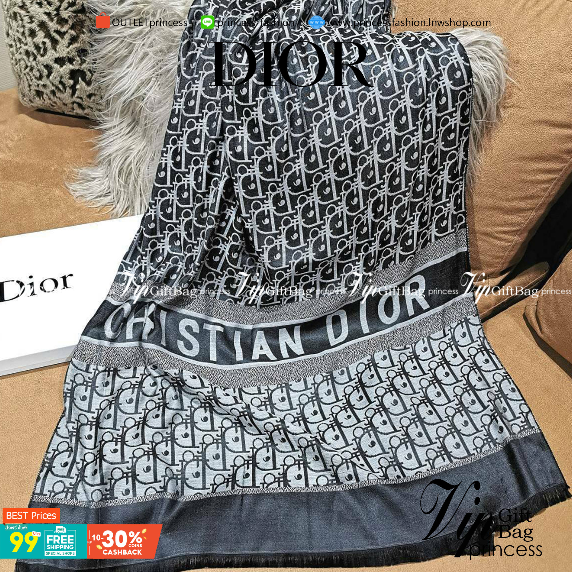 มาตามคำเรียกร้อง! พร้อมส่ง! CHRISTIAN DIOR LOGO MONOGRAM PRINTED SILK SCARF (LARGE) ผ้าพันคอผ้าคลุมไหล่ผืนใหญ่ลายโลโก้โมโนแกรมสวยหรูสุดคลาสสิค วัสดุผ้าไหมอย่างดี เนื้อนิ่ม ทิ้งตัว มีน้ำหนัก เนื้อผ้าดีมากๆๆค่ะไม่หนาจนเกินไปทำให้สามารถใช้ได้ในทุกสภาพอากาศ จ